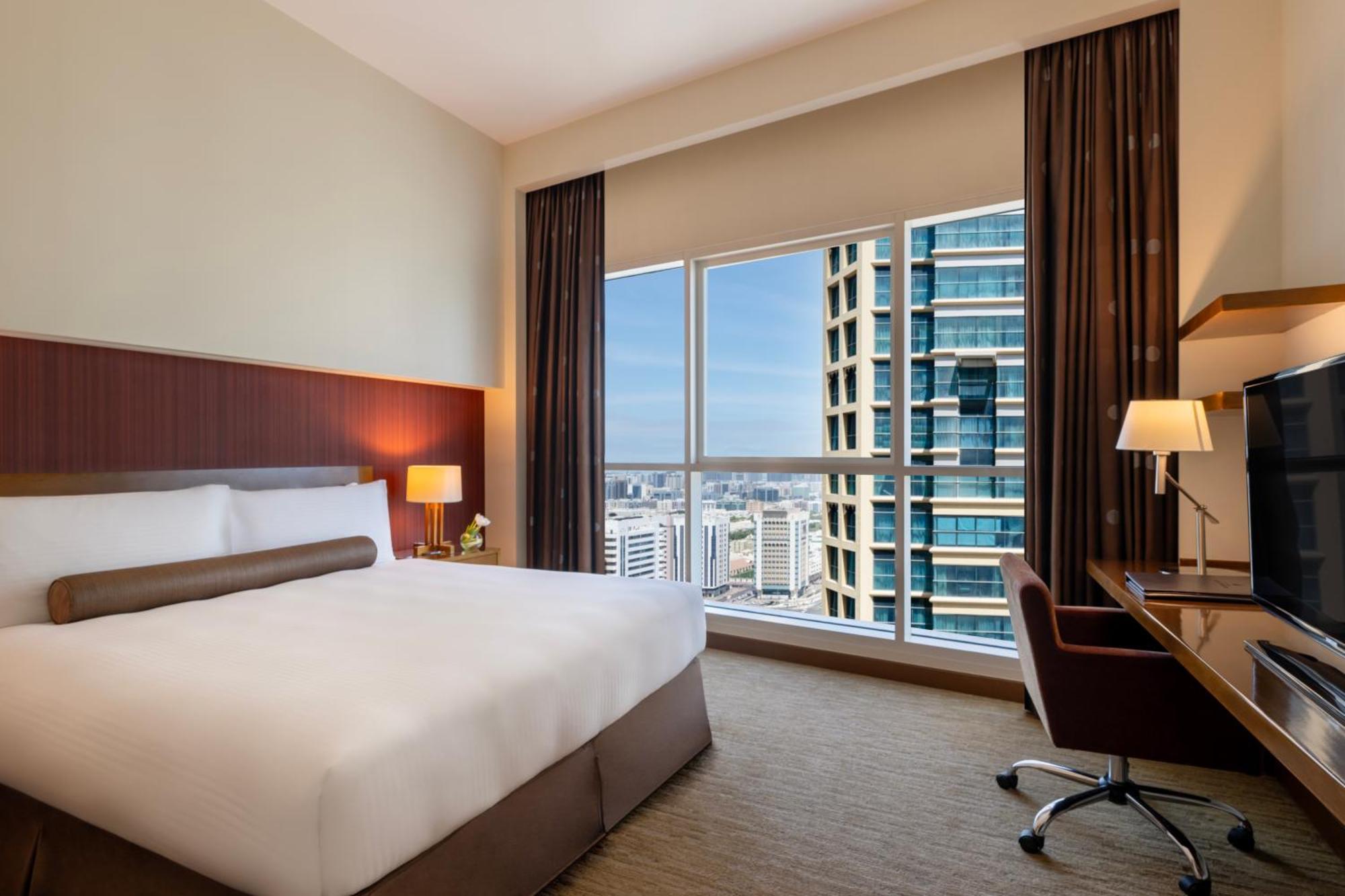 Hotel Grand Millennium Al Wahda And Executive 5*