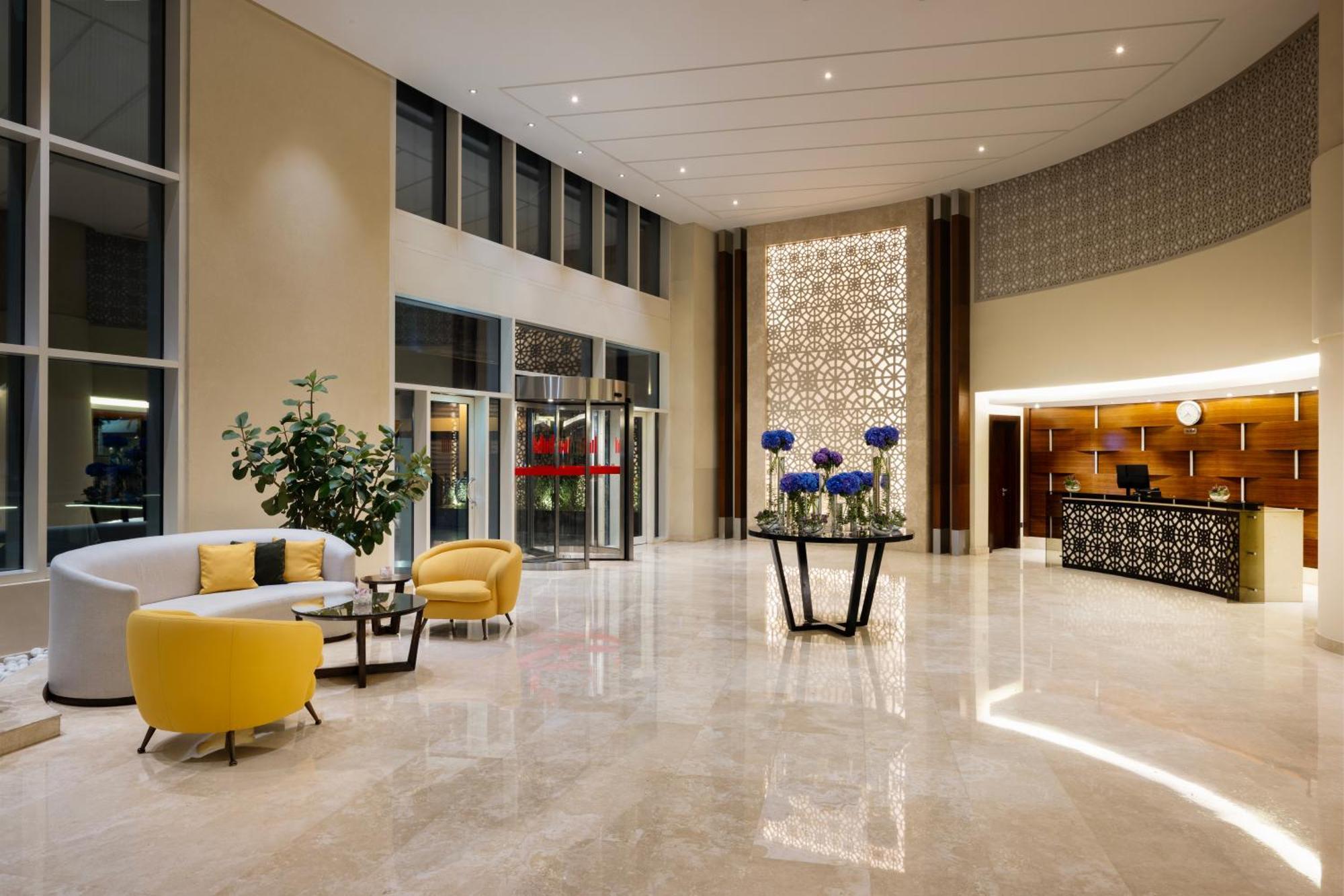 Hotel Grand Millennium Al Wahda And Executive