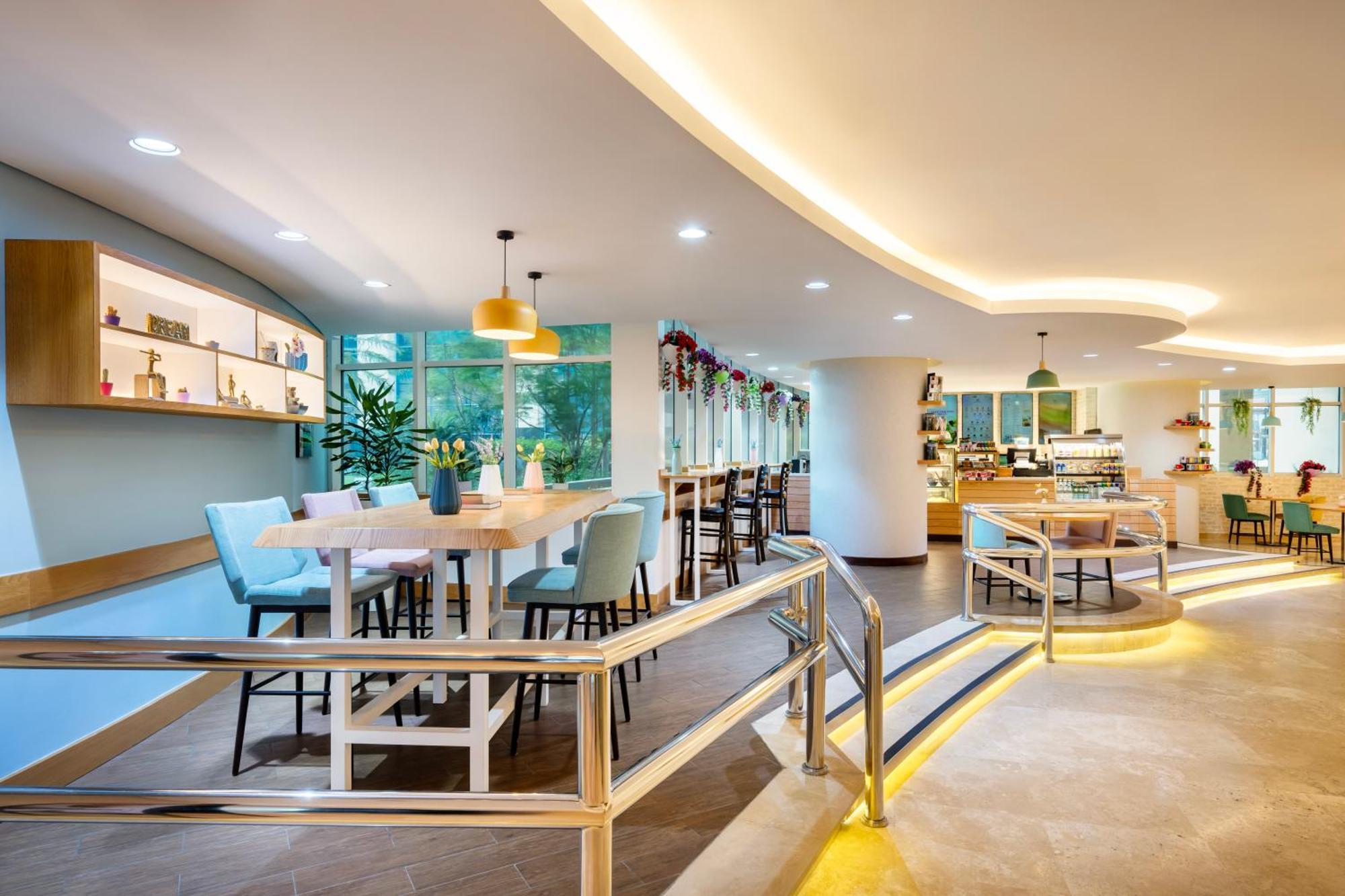 Hotel Grand Millennium Al Wahda And Executive