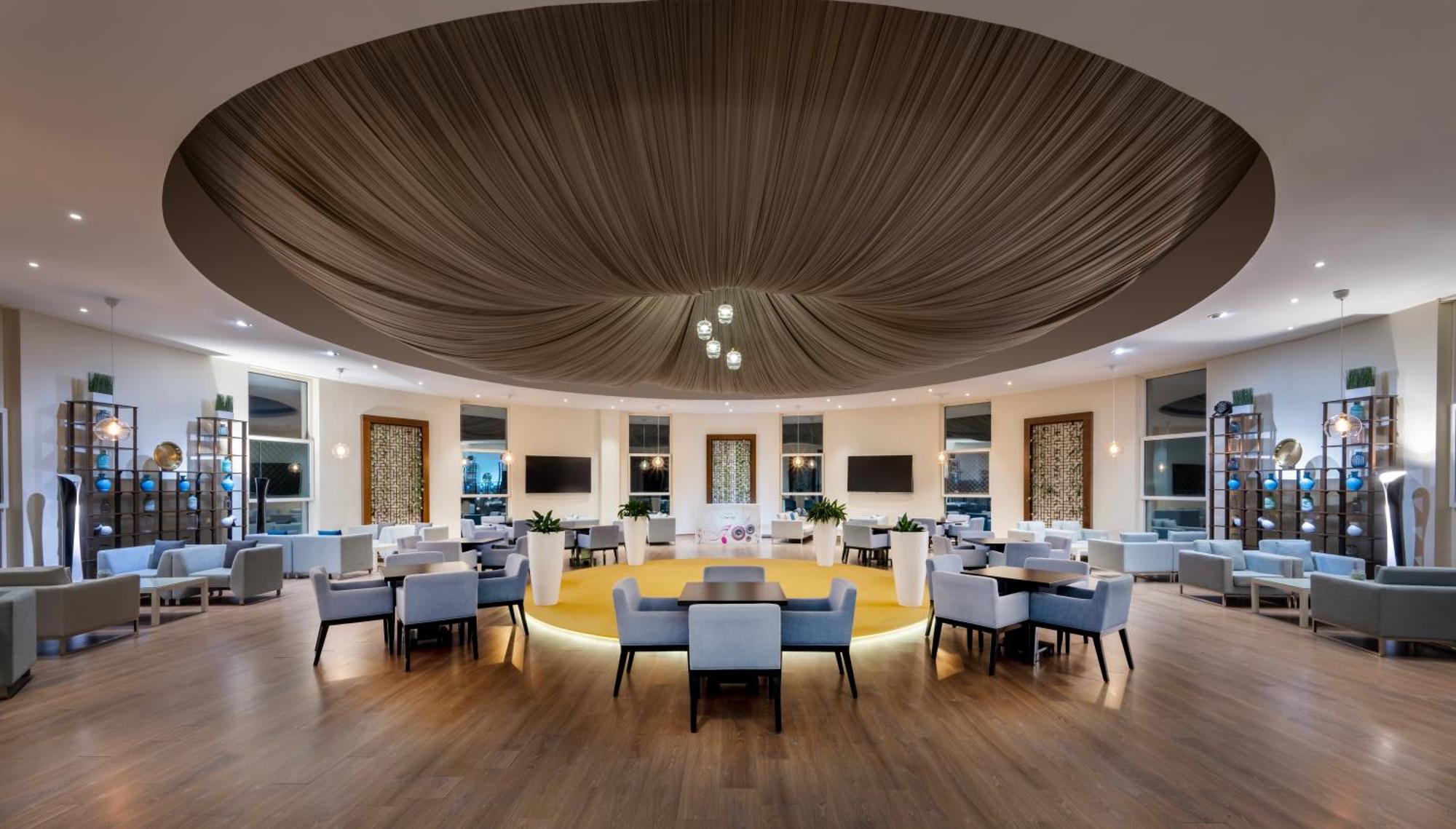 Hotel Grand Millennium Al Wahda And Executive Abu Dhabi